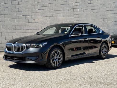 Used 2026 BMW 530i image 3