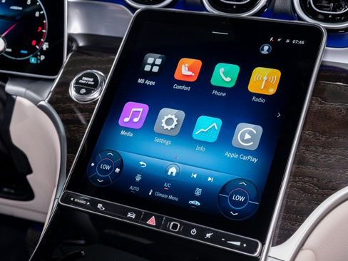 Certified 2026 Mercedes-Benz GLC 300 image 19