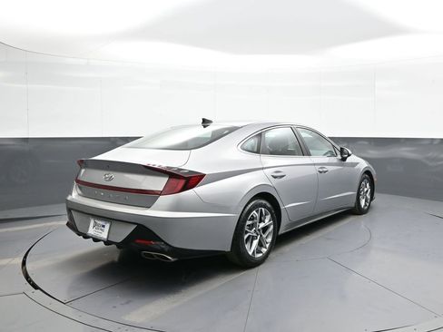 Certified 2023 Hyundai Sonata SEL FWD image 6
