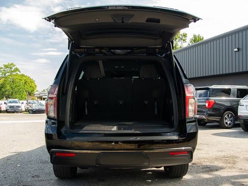 Used 2021 Chevrolet Tahoe RST RWD image 9