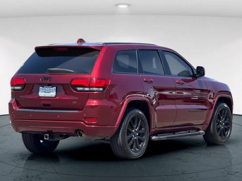 Used 2019 Jeep Grand Cherokee Altitude AWD/4WD image 2