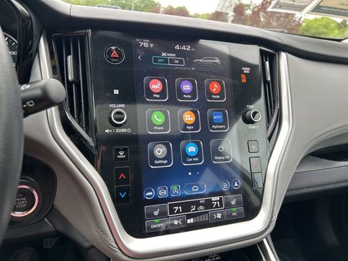 Used 2025 Subaru Outback Premium AWD/4WD image 32