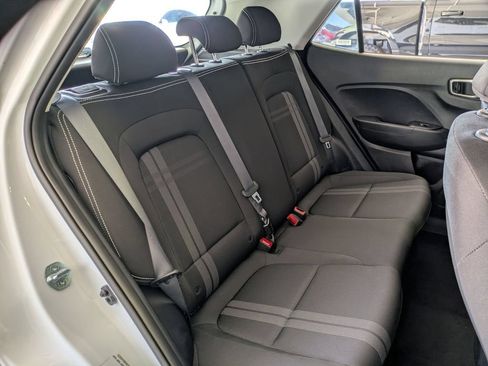 Used 2025 Hyundai Venue SEL FWD image 27
