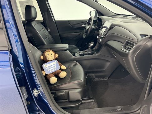 Used 2022 Chevrolet Equinox RS w/ RS Leather Package image 26