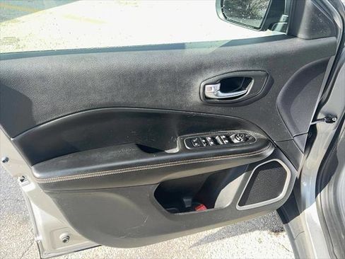 Certified 2019 Jeep Compass Latitude w/ Popular Equipment Group image 11