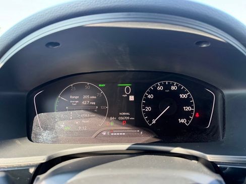 Used 2025 Honda Civic Sport image 10