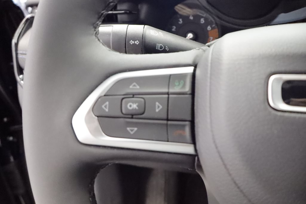 New 2026 Jeep Compass Latitude AWD/4WD image 25