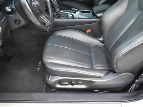 Used 2018 INFINITI Q60 3.0t Luxe w/ Sensory Package 3.0T Luxe RWD image 25