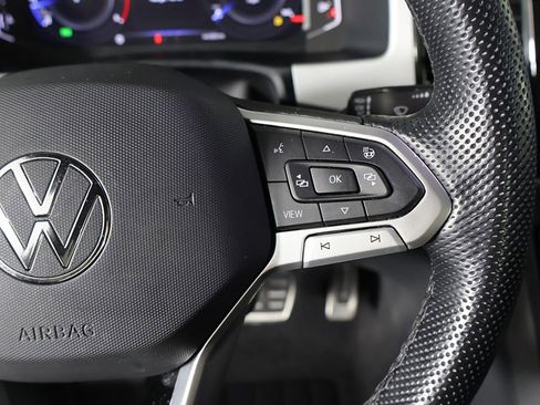 Used 2022 Volkswagen Atlas Cross Sport SEL R-Line image 43