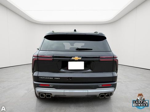 Used 2025 Chevrolet Traverse LT AWD/4WD image 6