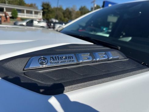 Used 2024 Chevrolet Silverado 2500 LTZ w/ LTZ Premium Package image 37