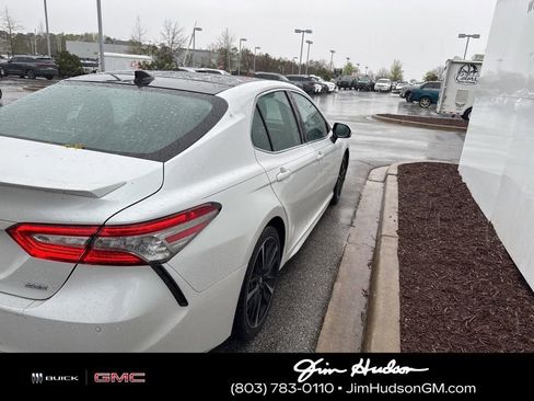 Used 2019 Toyota Camry XSE w/ Driver Assist Package image 4