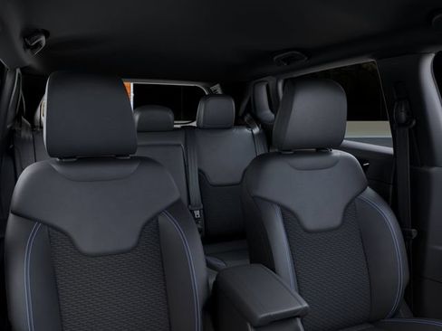 New 2026 Jeep Compass Latitude AWD/4WD image 26