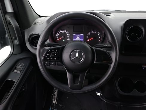 Used 2023 Mercedes-Benz Sprinter 2500 image 22