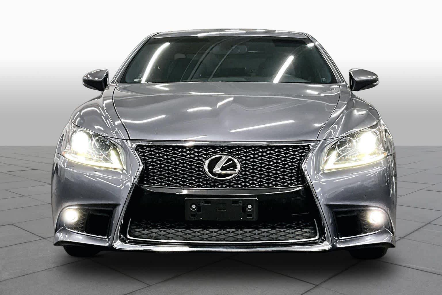 Used 2014 Lexus LS 460 w/ F Sport Package RWD image 3