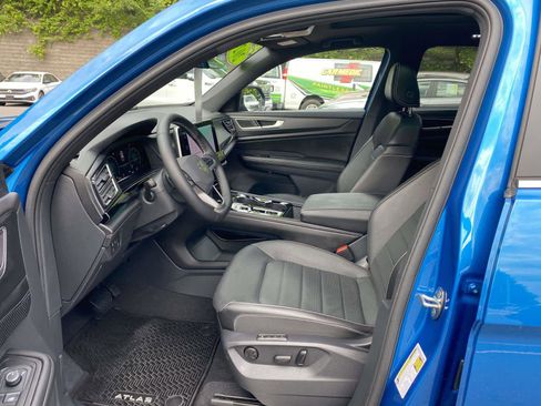Used 2024 Volkswagen Atlas Cross Sport SEL AWD/4WD image 12