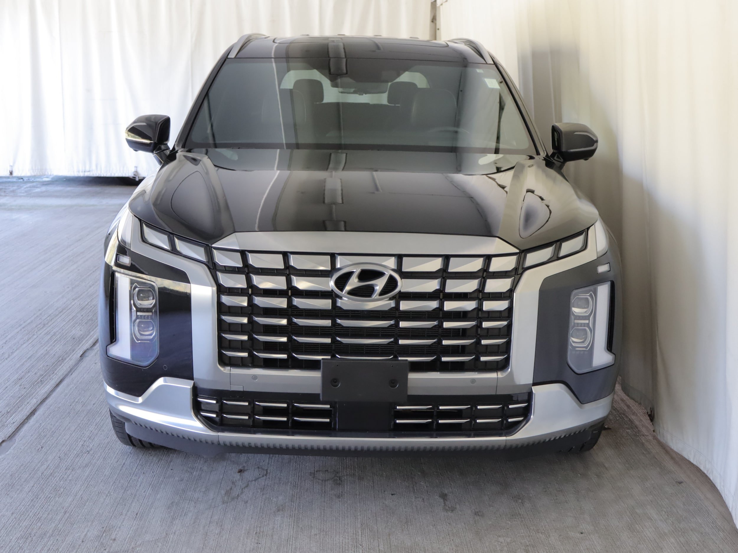 Used 2024 Hyundai Palisade Calligraphy AWD/4WD image 5