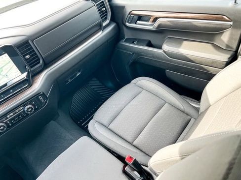 Used 2025 Chevrolet Silverado 1500 LT image 13