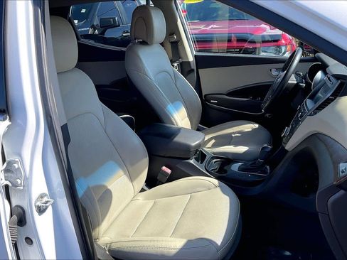 Used 2018 Hyundai Santa Fe Sport image 8