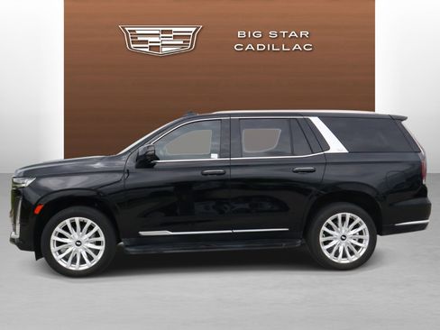 Used 2024 Cadillac Escalade Luxury RWD image 2