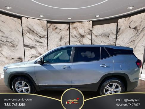 Used 2024 GMC Terrain SLE FWD image 16