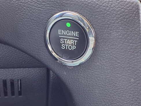 Used 2023 Ford Edge SEL w/ Sport Appearance Package image 14