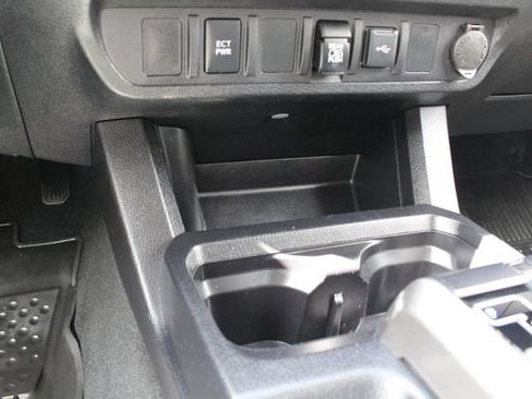 Certified 2021 Toyota Tacoma SR5 RWD image 39