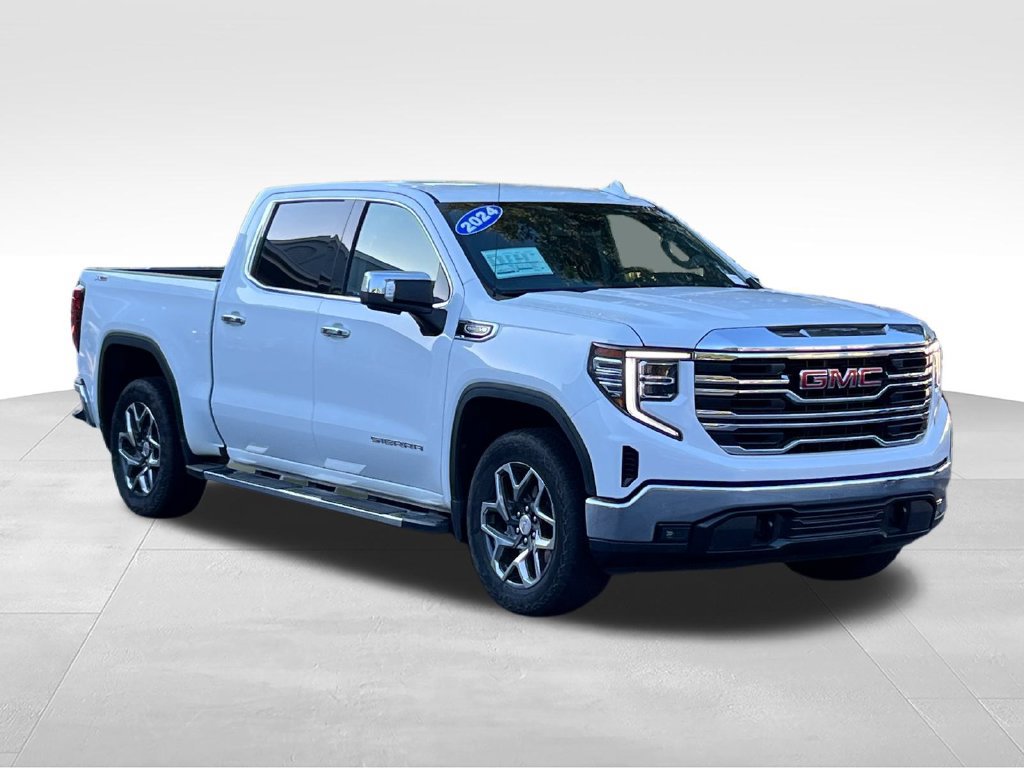 Used 2024 GMC Sierra 1500 SLT AWD/4WD image 3
