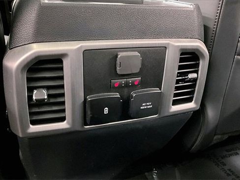 Used 2022 Ford F250 Platinum image 30