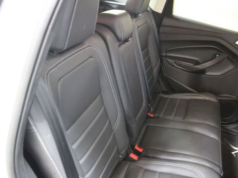 Used 2019 Ford Escape SEL AWD/4WD image 9