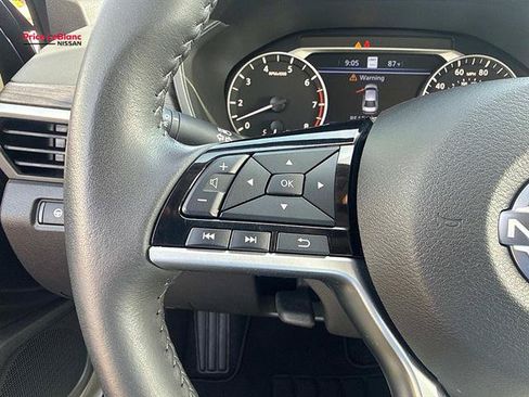 Used 2024 Nissan Altima 2.5 SV w/ SV Premium Package AWD/4WD image 21