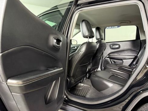 Used 2020 Jeep Compass Latitude image 11