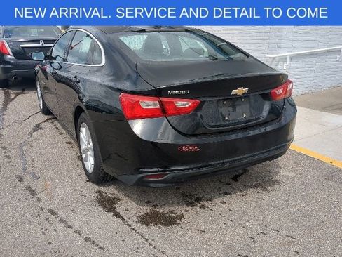 Used 2016 Chevrolet Malibu LT FWD image 4