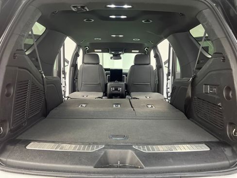 Used 2025 GMC Yukon Denali image 37