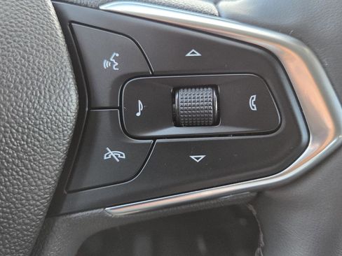 Used 2024 Chevrolet Trax LT w/ Driver Confidence Package image 24