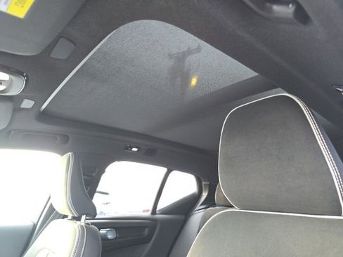 Certified 2024 Volvo XC40 Recharge Ultimate w/ Protection Package Premier image 29