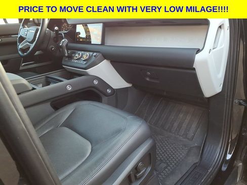 Used 2024 Land Rover Defender 110 S AWD/4WD image 10