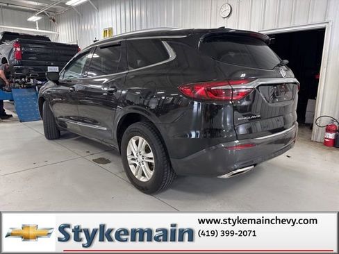 Used 2020 Buick Enclave Essence w/ Sound and Sites Package FWD image 6