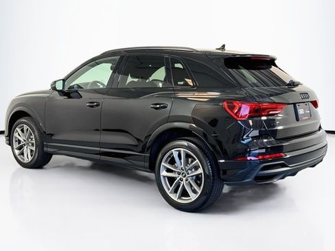 Used 2025 Audi Q3 2.0T Premium w/ Black Optic Sport Package AWD/4WD image 7