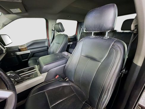 Used 2019 Ford F150 Lariat AWD/4WD image 14