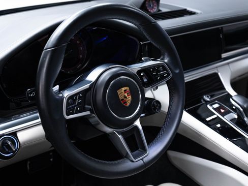 Used 2019 Porsche Panamera 4 AWD/4WD image 12