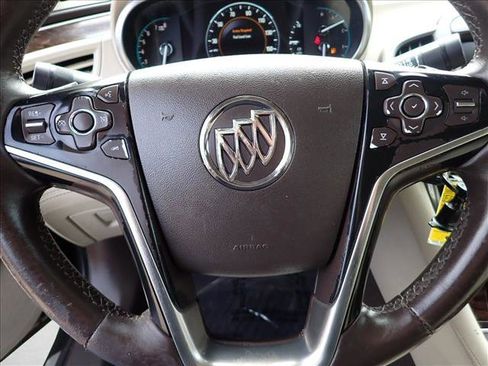 Used 2015 Buick LaCrosse FWD image 12