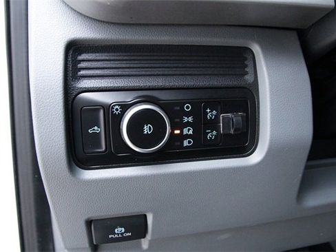 Used 2023 Ford F250 XLT w/ FX4 Off-Road Package image 16