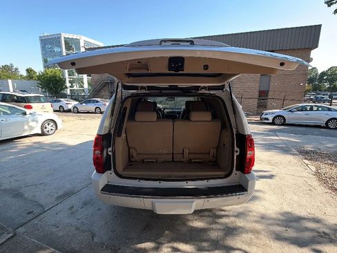 Used 2013 Chevrolet Tahoe LTZ AWD/4WD image 7