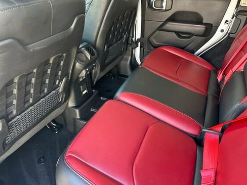 Certified 2023 Jeep Wrangler Unlimited Rubicon 4xe AWD/4WD image 9