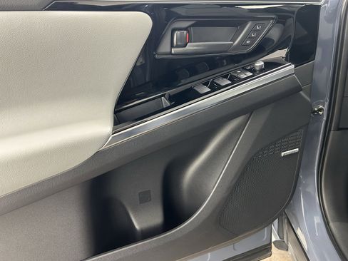 Used 2023 Subaru Solterra AWD image 24