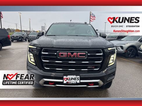 Used 2025 GMC Yukon AT4 image 5