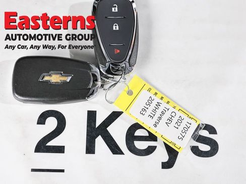 Used 2021 Chevrolet Traverse LS AWD/4WD image 24