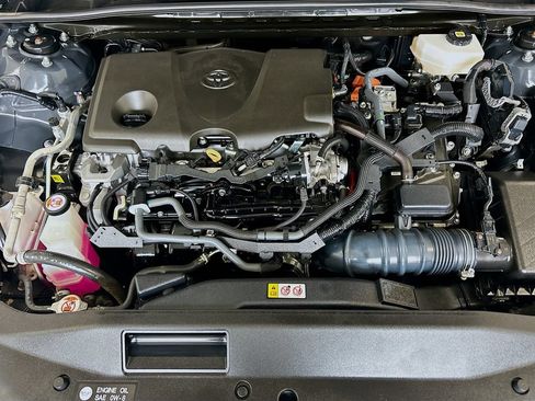 Used 2025 Toyota Camry XLE w/ Premium Package FWD image 28