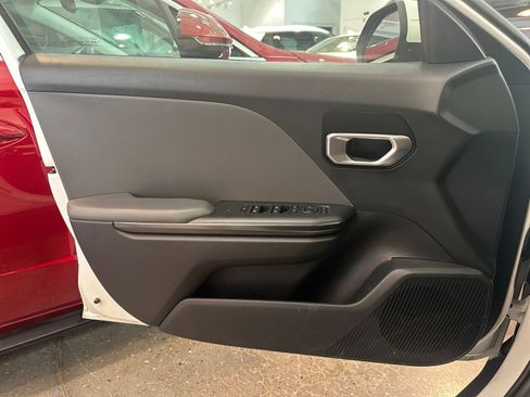 Used 2025 Kia K4 LXS image 20